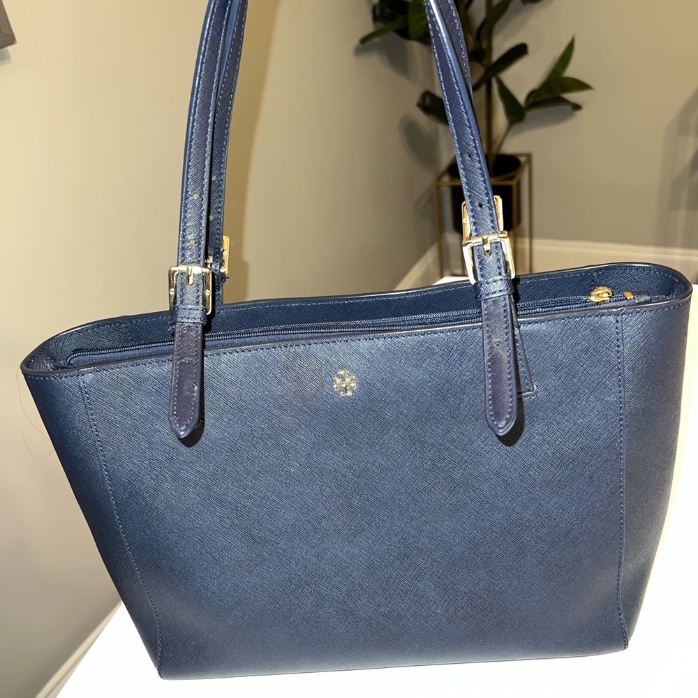 Tory Burch York Small Tote in Navy